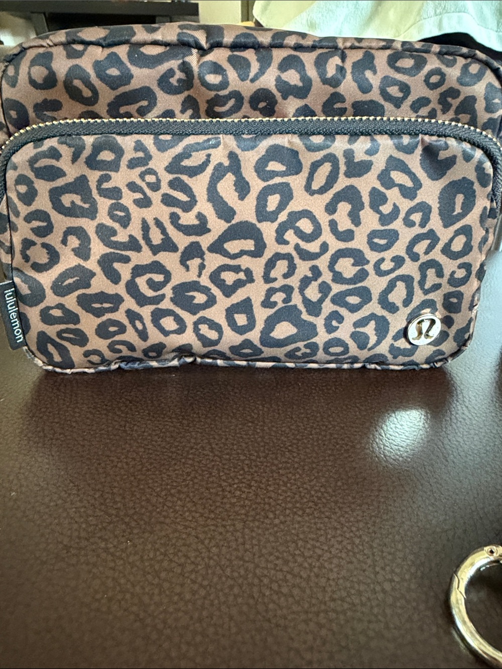 Lululemon Leopard Print Crossbody Bag 2L with Coin Pouch and Strap - Brown - Picture 2 of 9